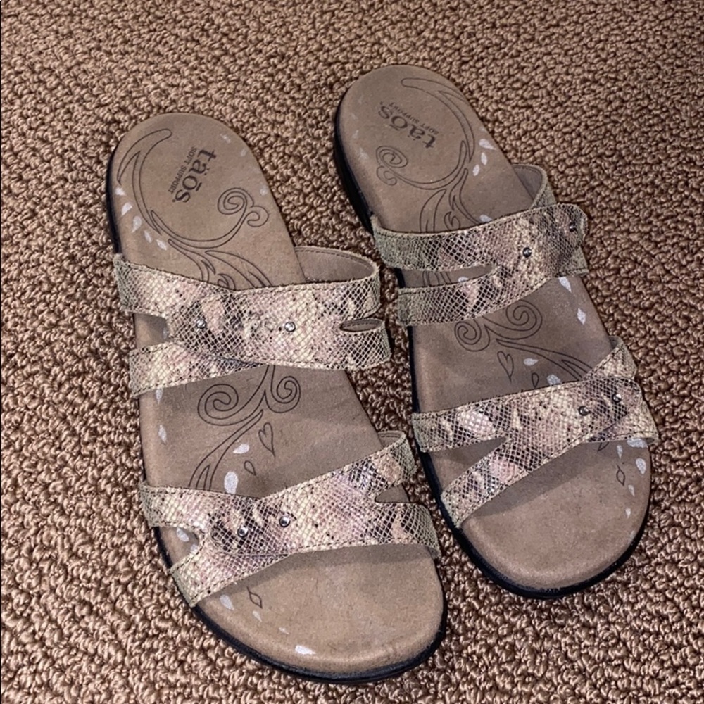 TAOS sandals